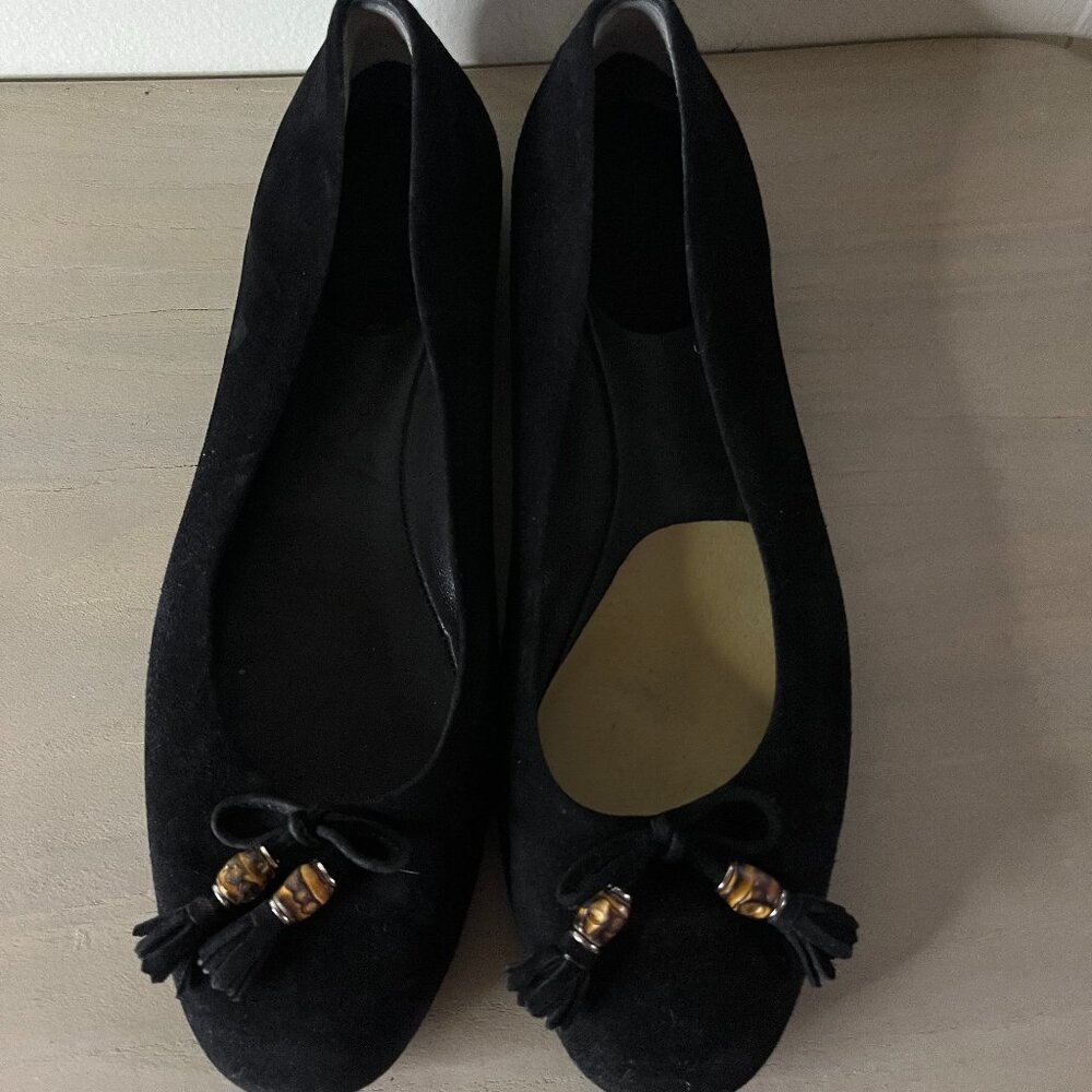 Gucci suede round toe ballet flats
